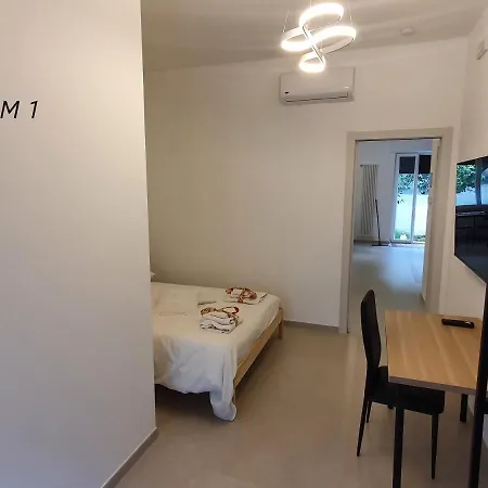 Lejlighedshotel Il Giardino Dei Sorrisi 4*