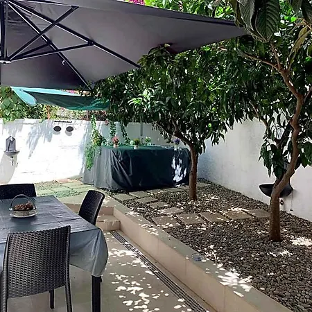 Il Giardino Dei Sorrisi 4* أوستوني